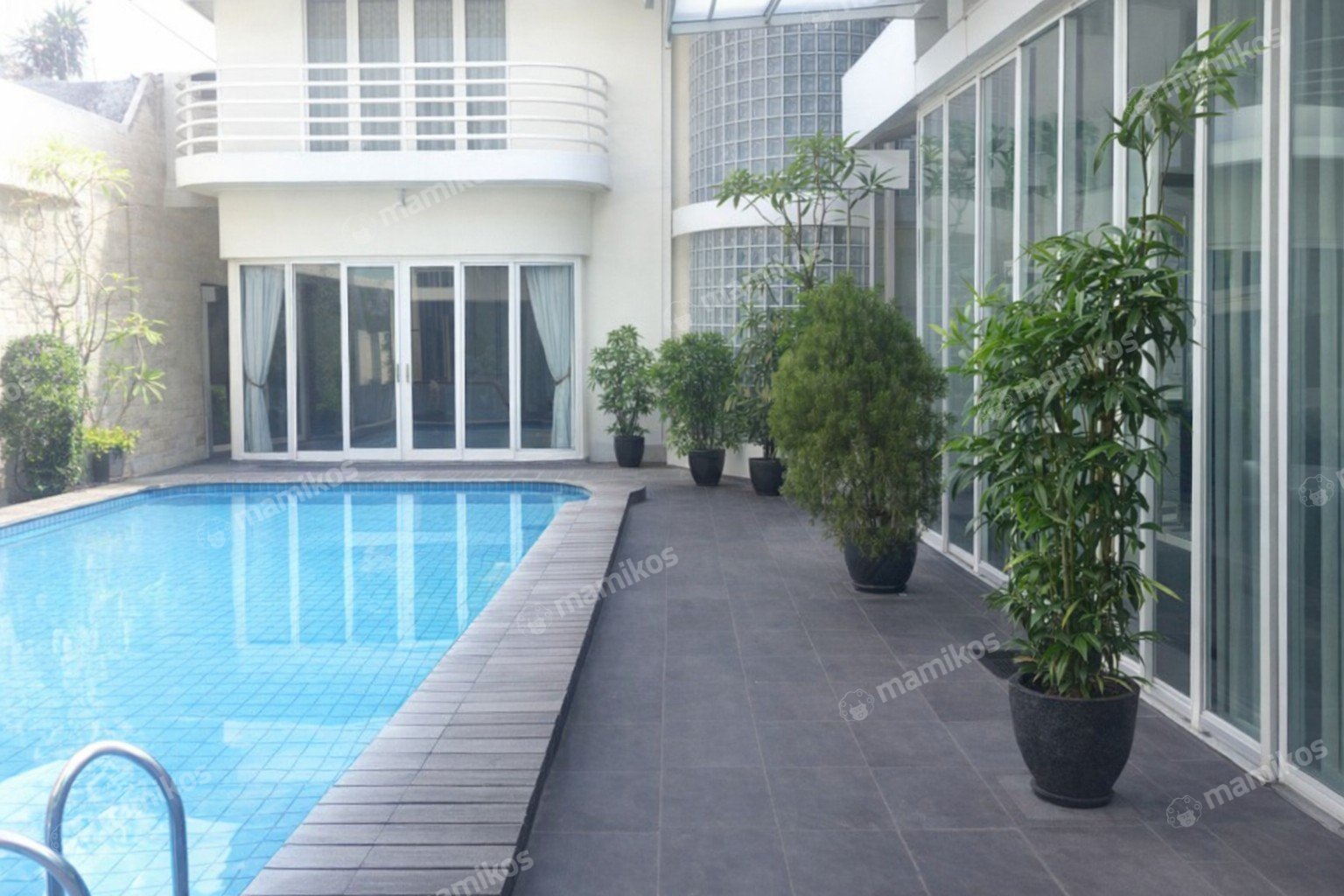 Rumah Sertifikat SHM 4 Kamar Tidur 4 Kamar Mandi Pondok Indah Jakarta Selatan