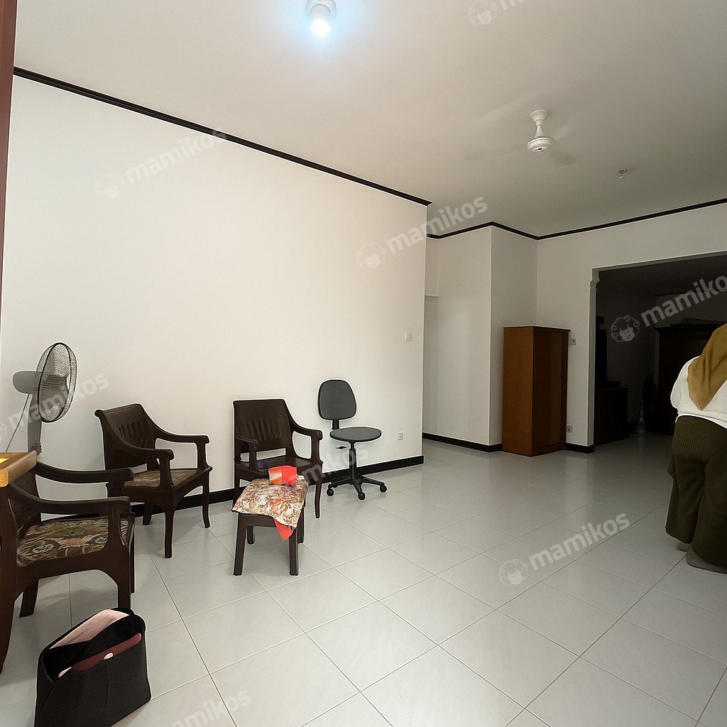 Rumah Sertifikat SHM 4 Kamar Tidur 3 Kamar Mandi Duren Sawit Jakarta Timur - Photo 4
