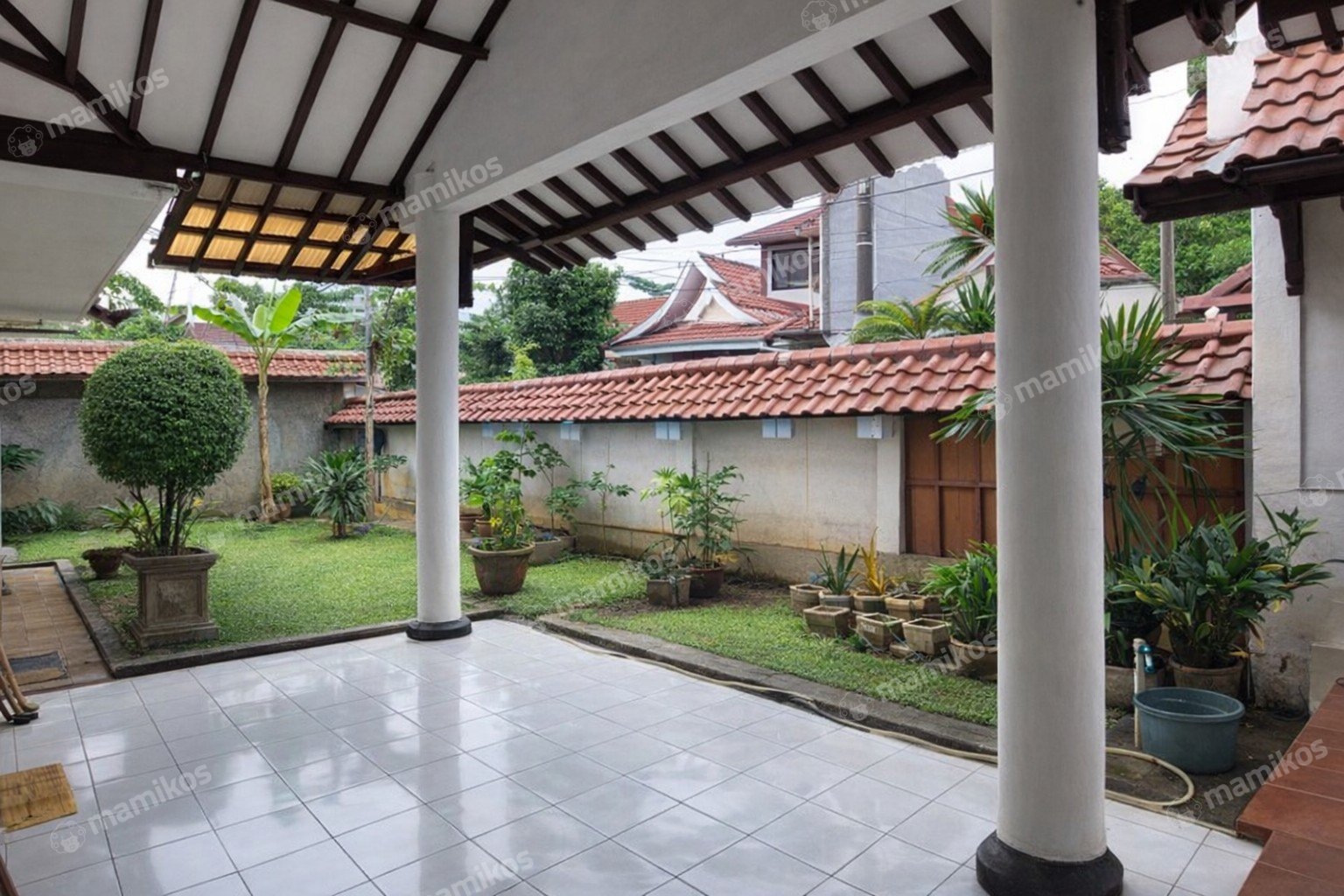 Rumah Sertifikat SHM 6 Kamar Tidur 3 Kamar Mandi Menteng Dalam Jakarta Selatan
