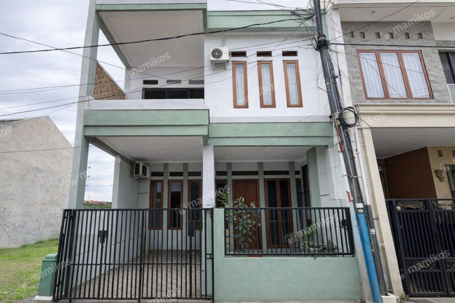 Rumah Sertifikat SHM 4 Kamar Tidur 2 Kamar Mandi Cipayung Jakarta Timur