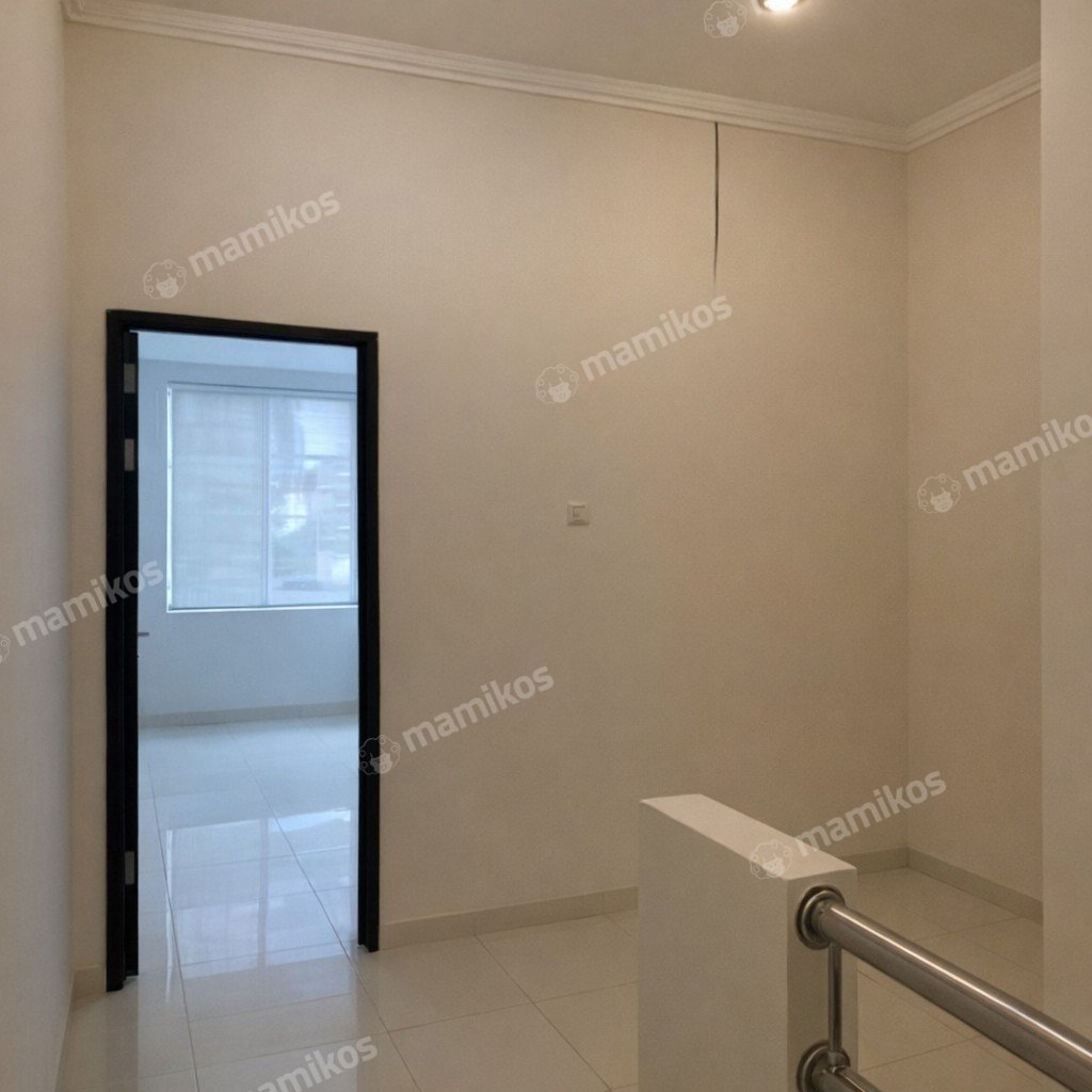 Rumah Sertifikat SHM 5 Kamar Tidur 3 Kamar Mandi Citra Garden Jakarta Barat - Photo 5