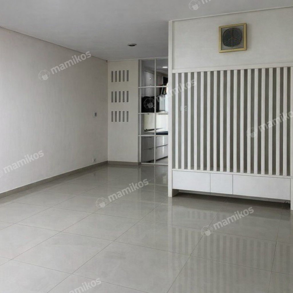 Rumah Sertifikat SHM 3 Kamar Tidur 3 Kamar Mandi Taman Ratu Jakarta Barat - Photo 2