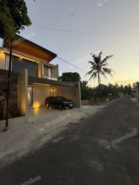 Rumah 4 Kamar Tidur 3 Kamar Mandi 1 Lantai Maguwoharjo Yogyakarta - Photo 2