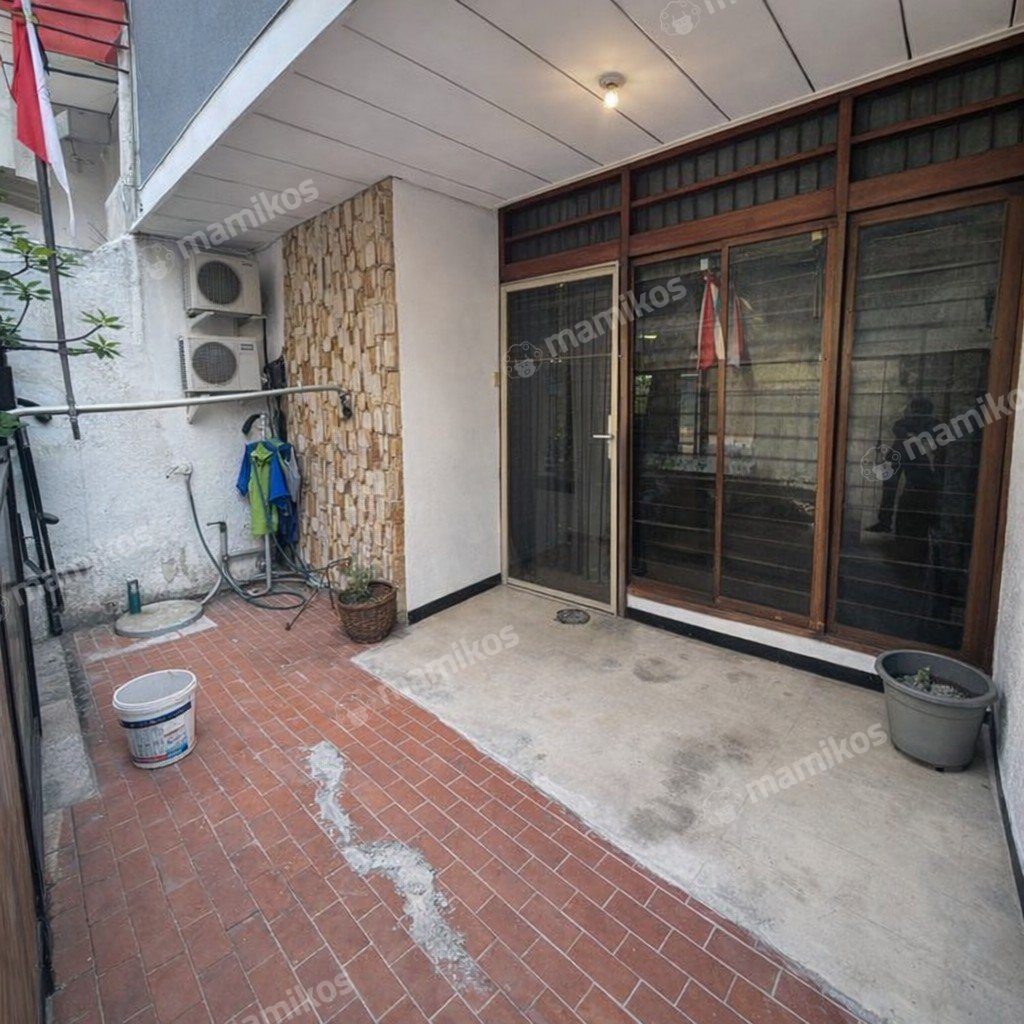 Rumah Sertifikat SHM 4 Kamar Tidur 1 Kamar Mandi Tanjung Duren Jakarta Barat - Photo 3