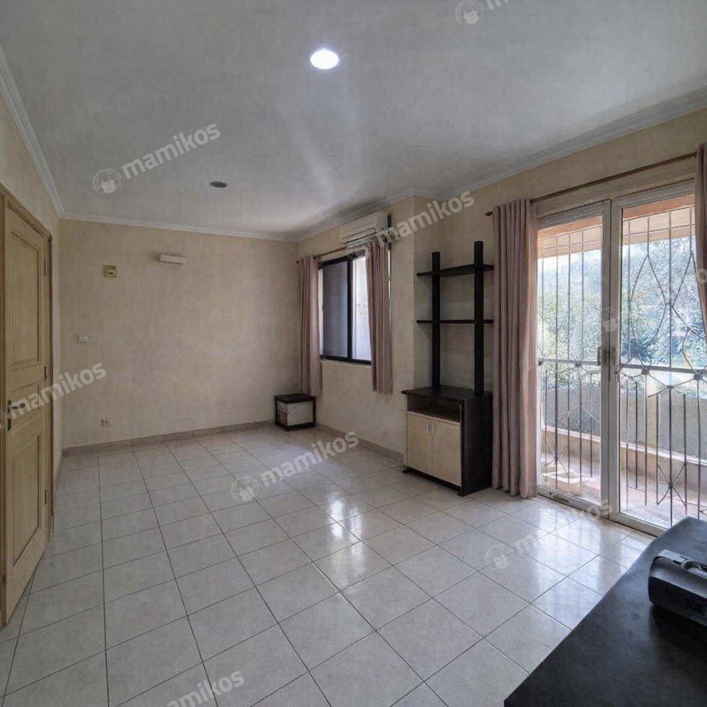 Rumah Sertifikat SHM 3 Kamar Tidur 3 Kamar Mandi Pantai Indah Kapuk Jakarta Utara - Photo 2
