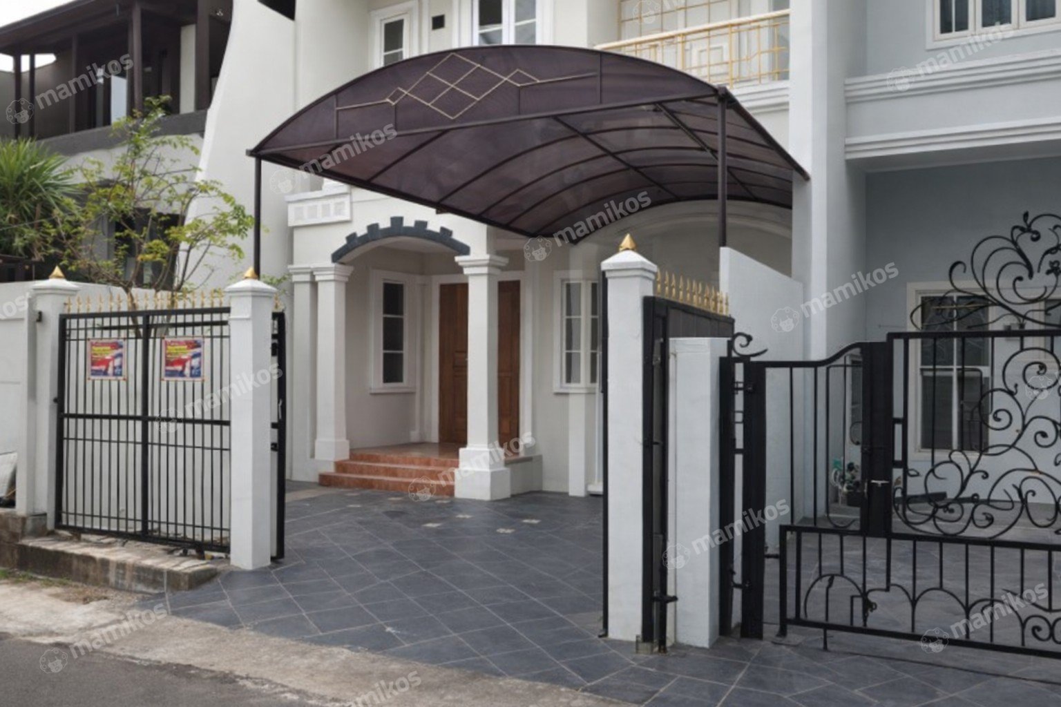 Rumah Sertifikat SHM 4 Kamar Tidur 3 Kamar Mandi Permata Buana Jakarta Barat - Photo 2