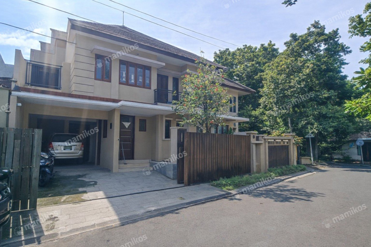 Rumah Sertifikat SHM 4 Kamar Tidur 4 Kamar Mandi Pondok Indah Jakarta Selatan