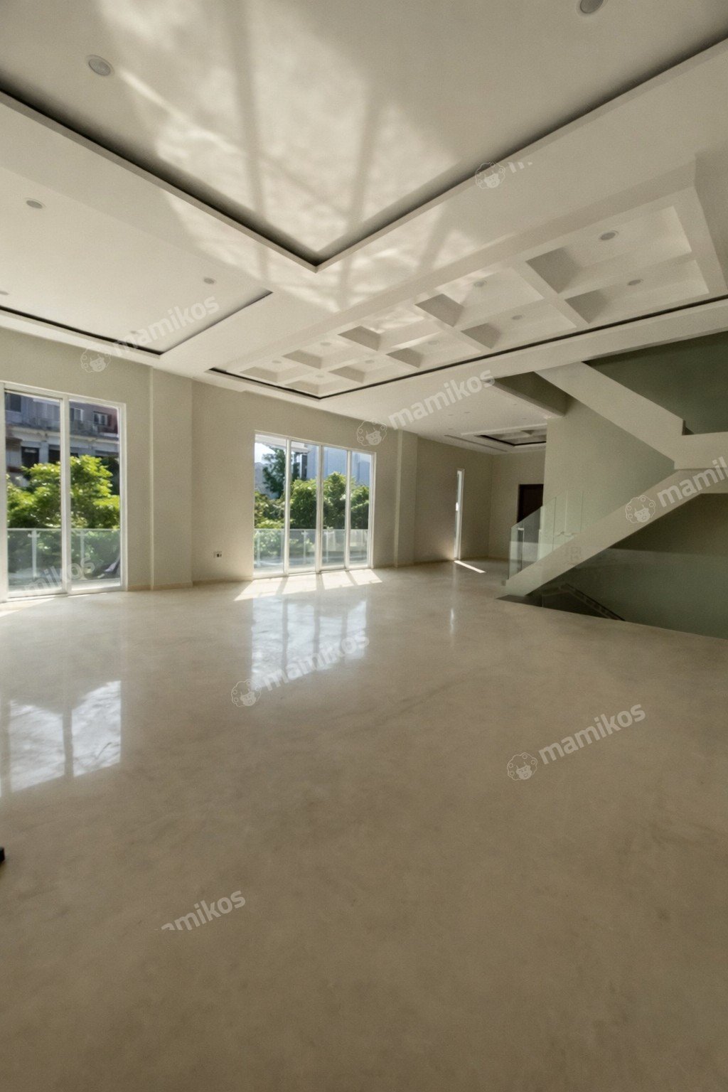 Rumah 5 Kamar Tidur 4 Kamar Mandi 3 Lantai Pantai Indah Kapuk Jakarta Utara - Photo 3