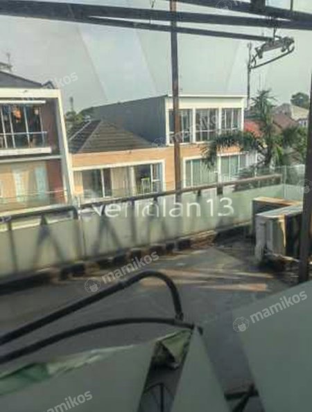 Rumah Sertifikat SHM 4 Kamar Tidur 3 Kamar Mandi Srengseng Jakarta Barat - Photo 2