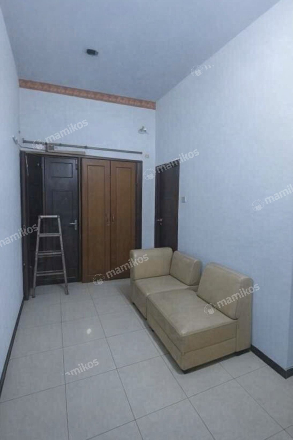 Rumah Sertifikat SHM 4 Kamar Tidur 2 Kamar Mandi Tomang Jakarta Barat - Photo 3