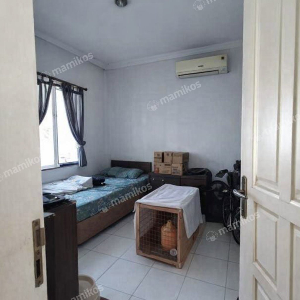 Rumah Sertifikat SHM 5 Kamar Tidur 3 Kamar Mandi Sunrise Garden Jakarta Barat - Photo 3