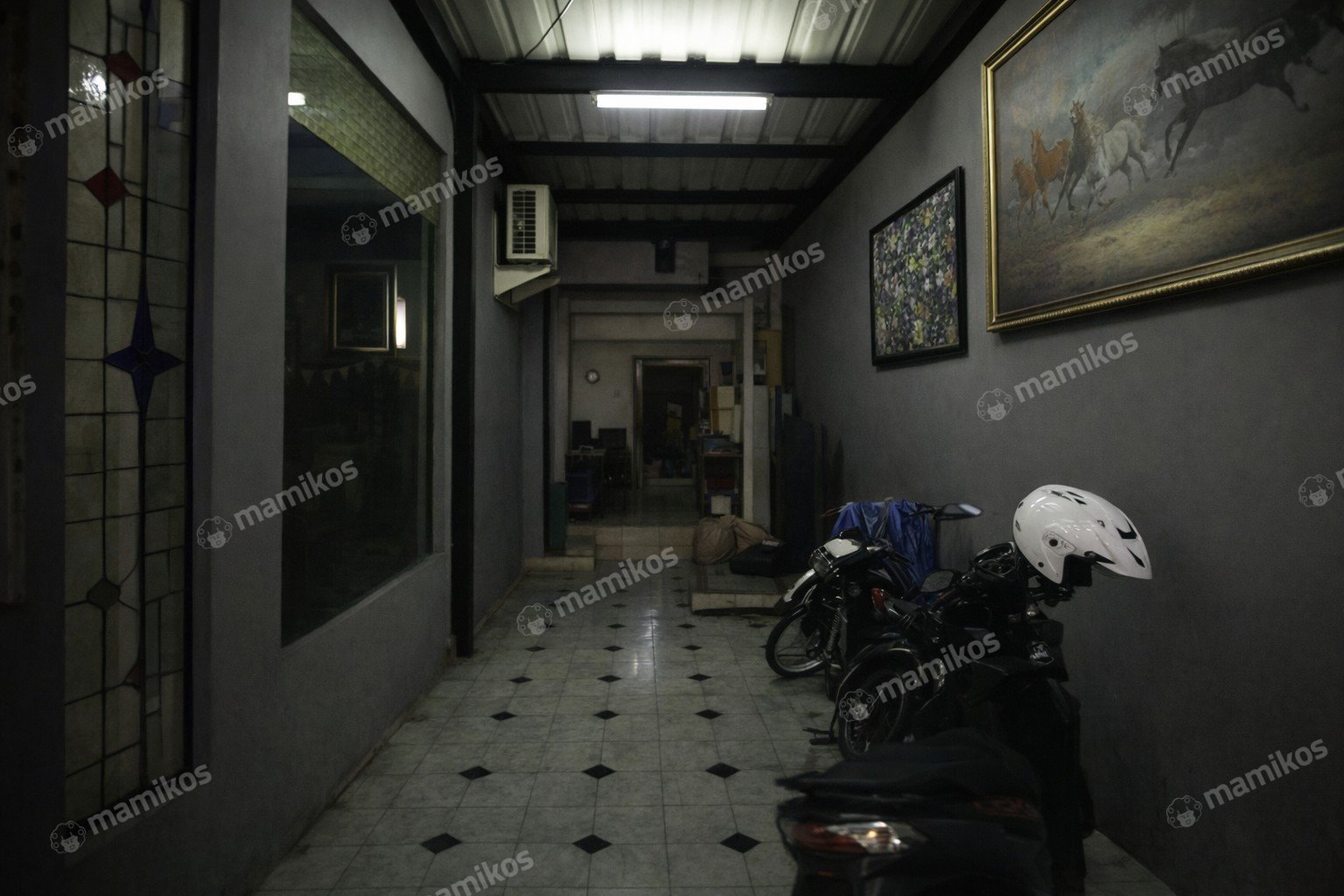 Rumah Sertifikat SHM 6 Kamar Tidur 4 Kamar Mandi Radio Dalam Jakarta Selatan