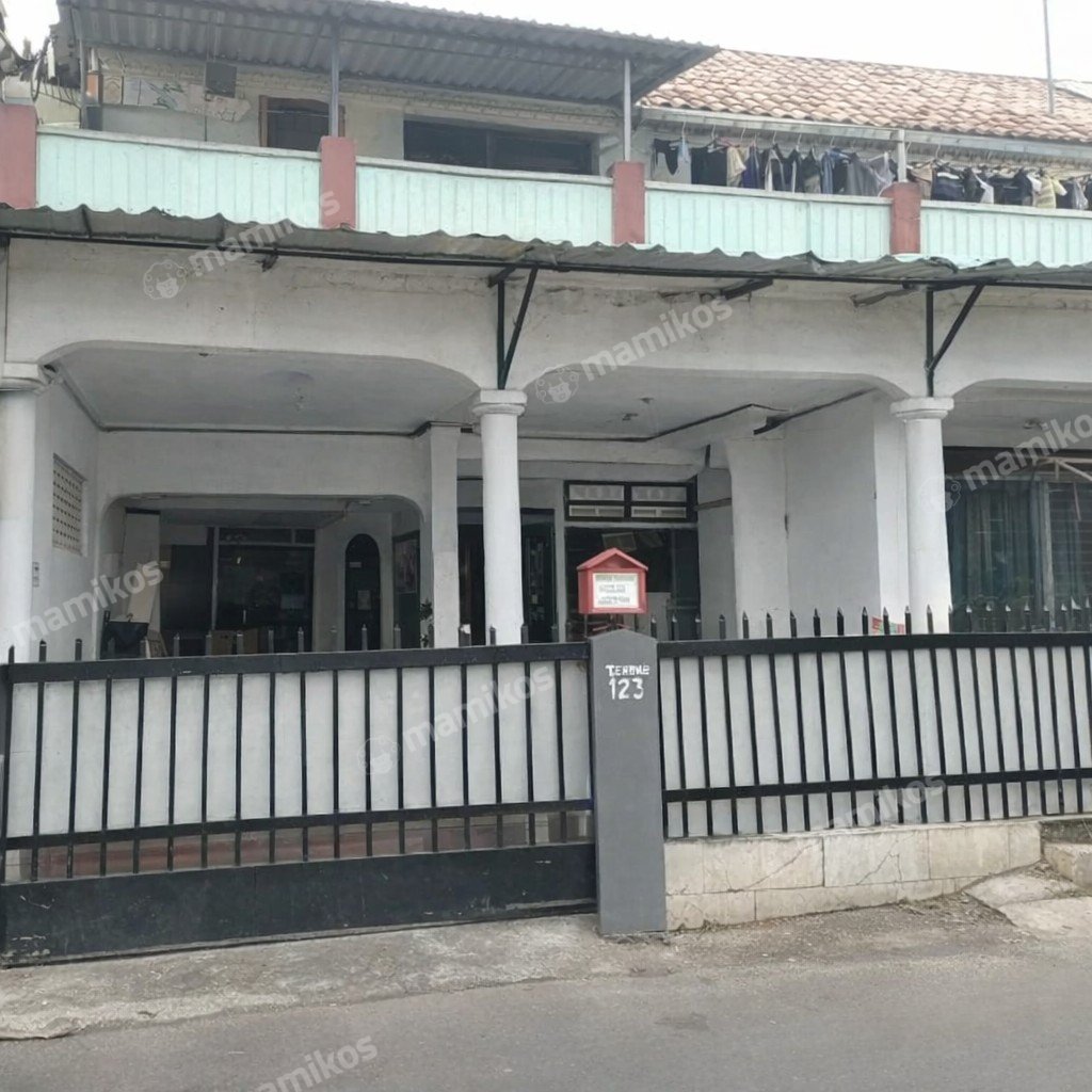 Rumah Sertifikat SHM 10 Kamar Tidur 2 Kamar Mandi Cipinang Jakarta Timur - Photo 3