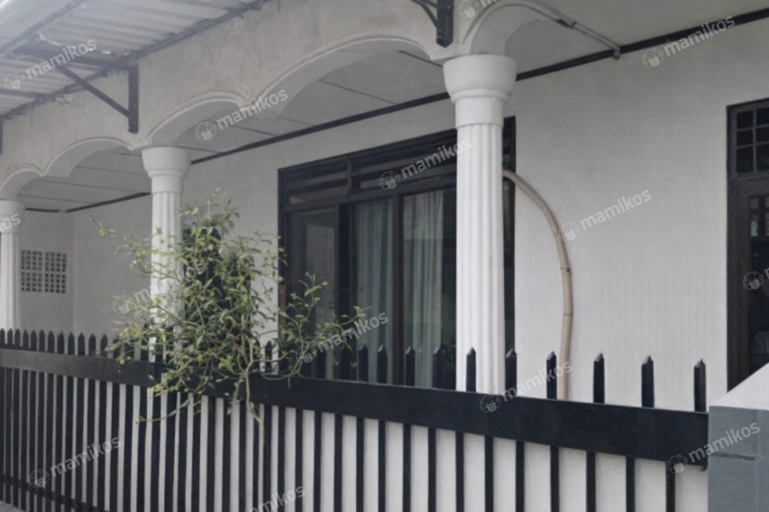 Rumah Sertifikat SHM 10 Kamar Tidur 2 Kamar Mandi Cipinang Jakarta Timur - Photo 4