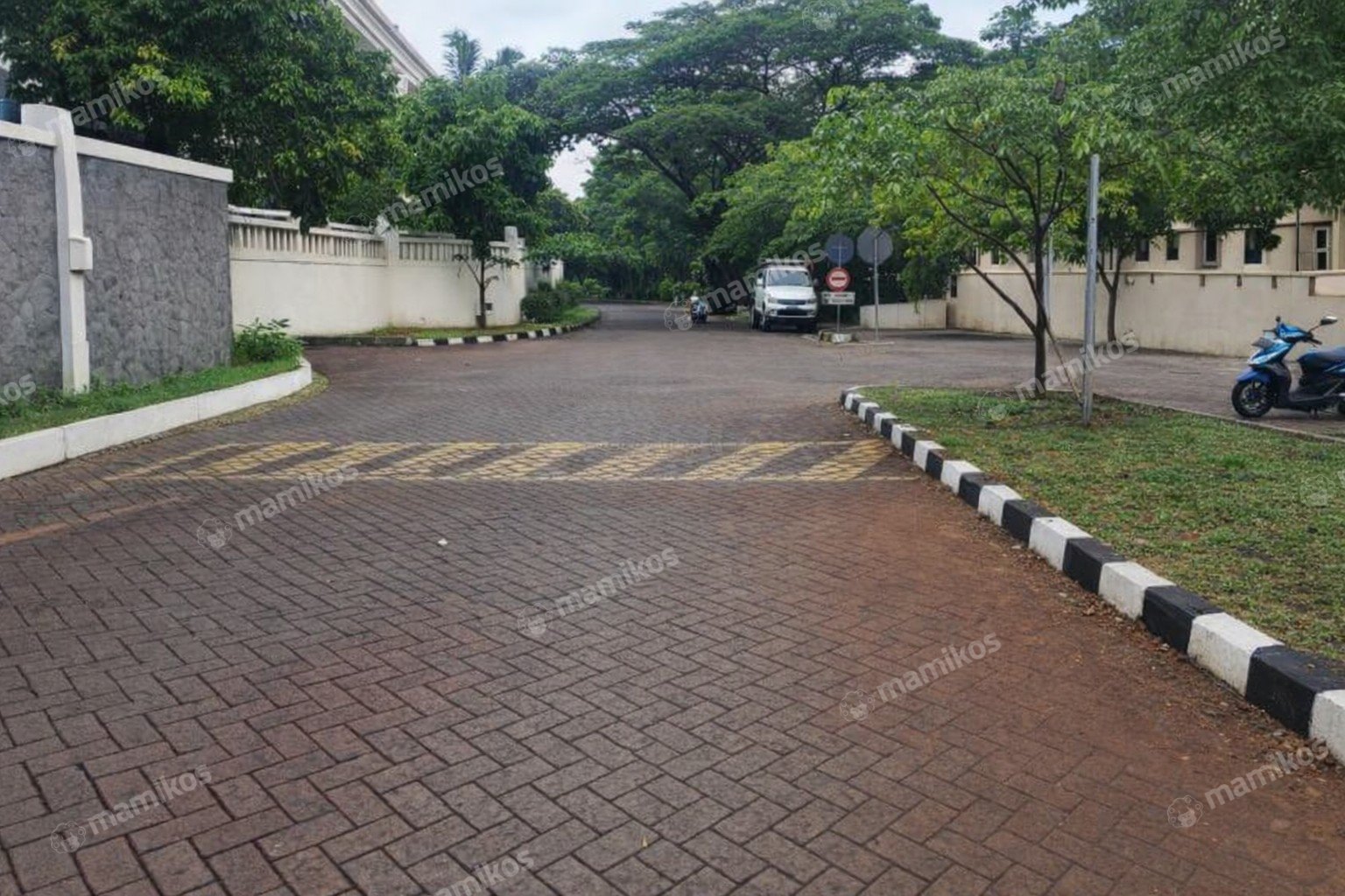 Rumah Sertifikat SHM 6 Kamar Tidur 3 Kamar Mandi Kelapa Gading Jakarta Utara - Photo 3