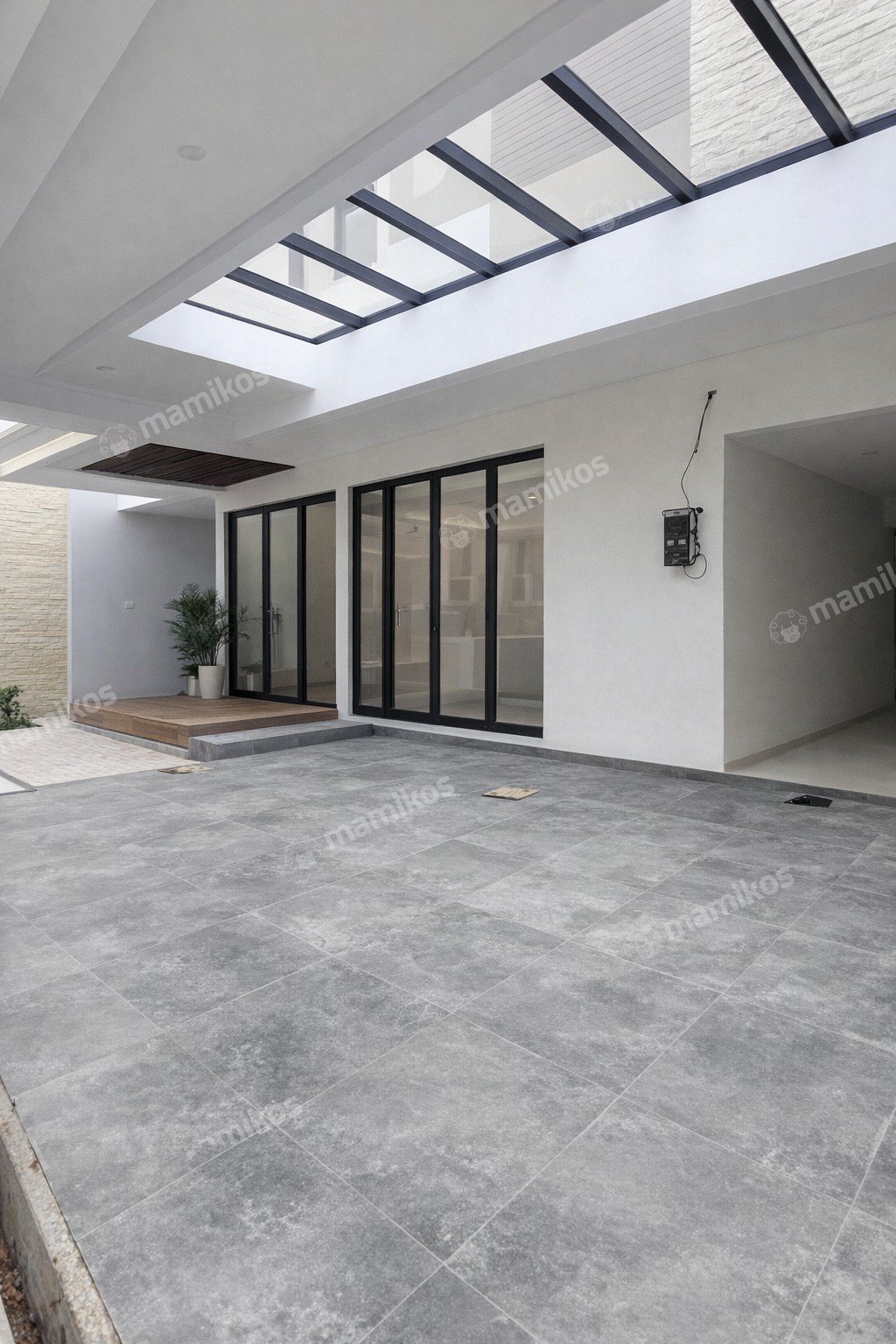 Rumah Sertifikat SHM 4 Kamar Tidur 4 Kamar Mandi Pondok Indah Jakarta Selatan - Photo 2