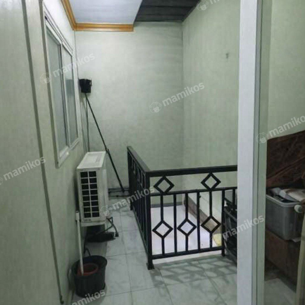 Rumah Sertifikat SHM 5 Kamar Tidur 5 Kamar Mandi Jakarta Garden City Jakarta Timur - Photo 2