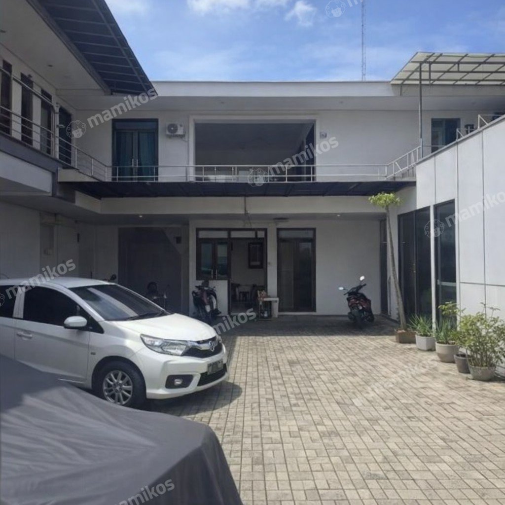 Rumah 8KT 8KM Joglo Jakarta Barat