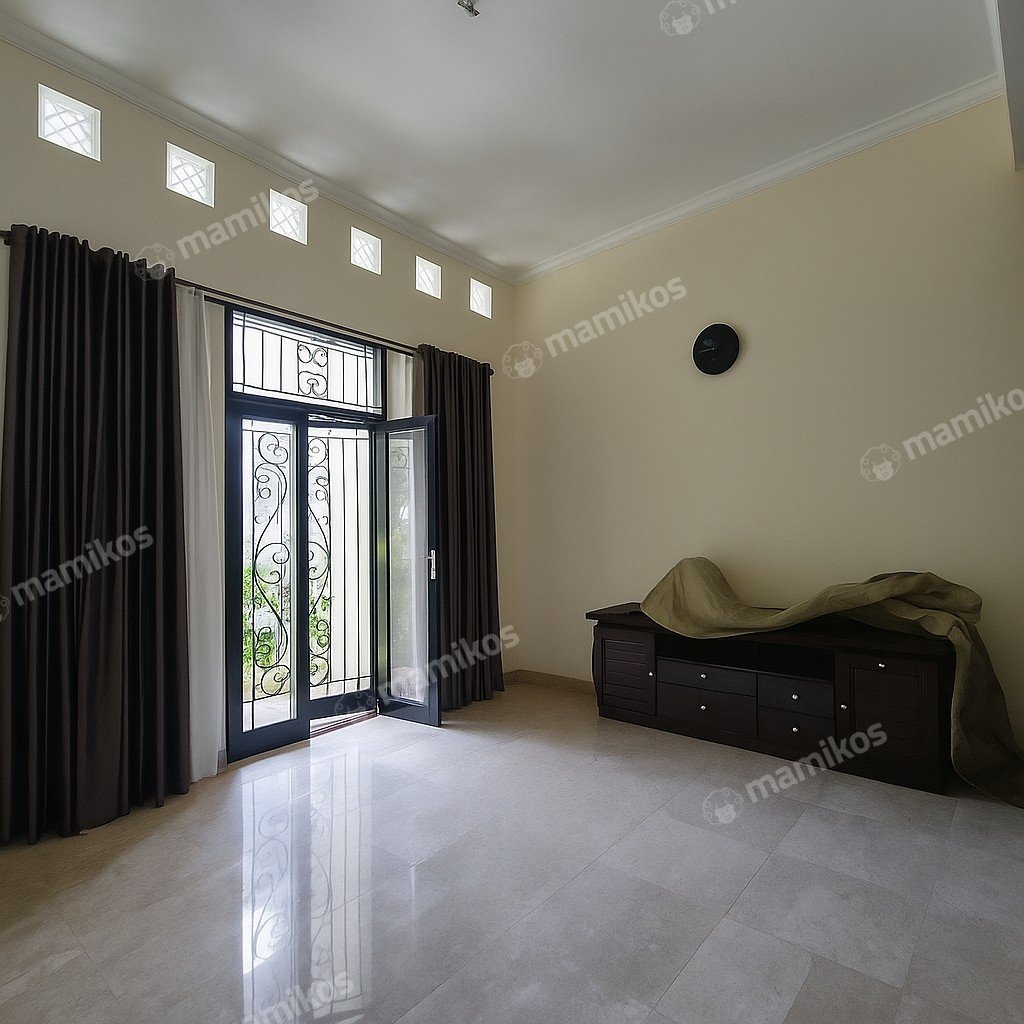 Rumah Sertifikat SHM 3 Kamar Tidur 2 Kamar Mandi Kampung Rambutan Jakarta Timur - Photo 3