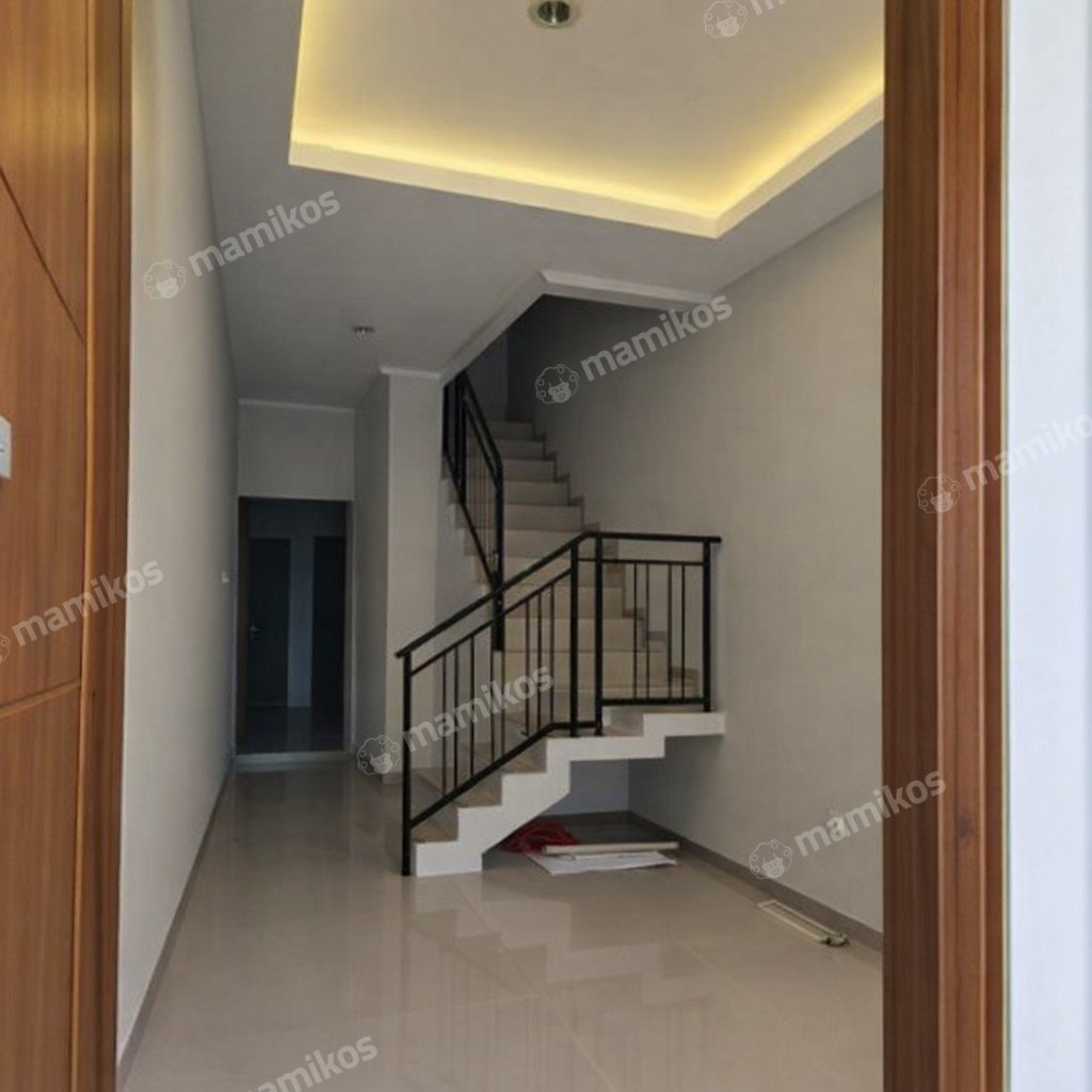 Rumah Sertifikat SHM 3 Kamar Tidur 3 Kamar Mandi Taman Ratu Jakarta Barat - Photo 4