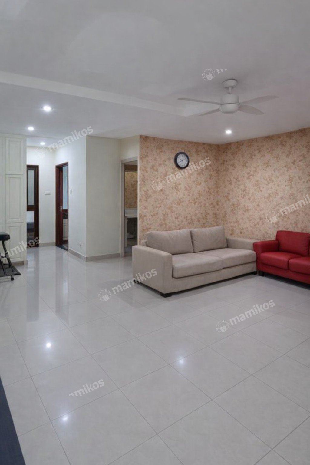 Rumah Sertifikat SHM 6 Kamar Tidur 9 Kamar Mandi Pantai Indah Kapuk Jakarta Utara - Photo 3