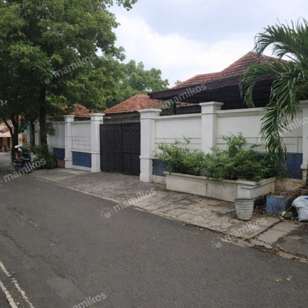 Rumah Sertifikat SHM 4 Kamar Tidur 3 Kamar Mandi Senopati Jakarta Selatan - Photo 2