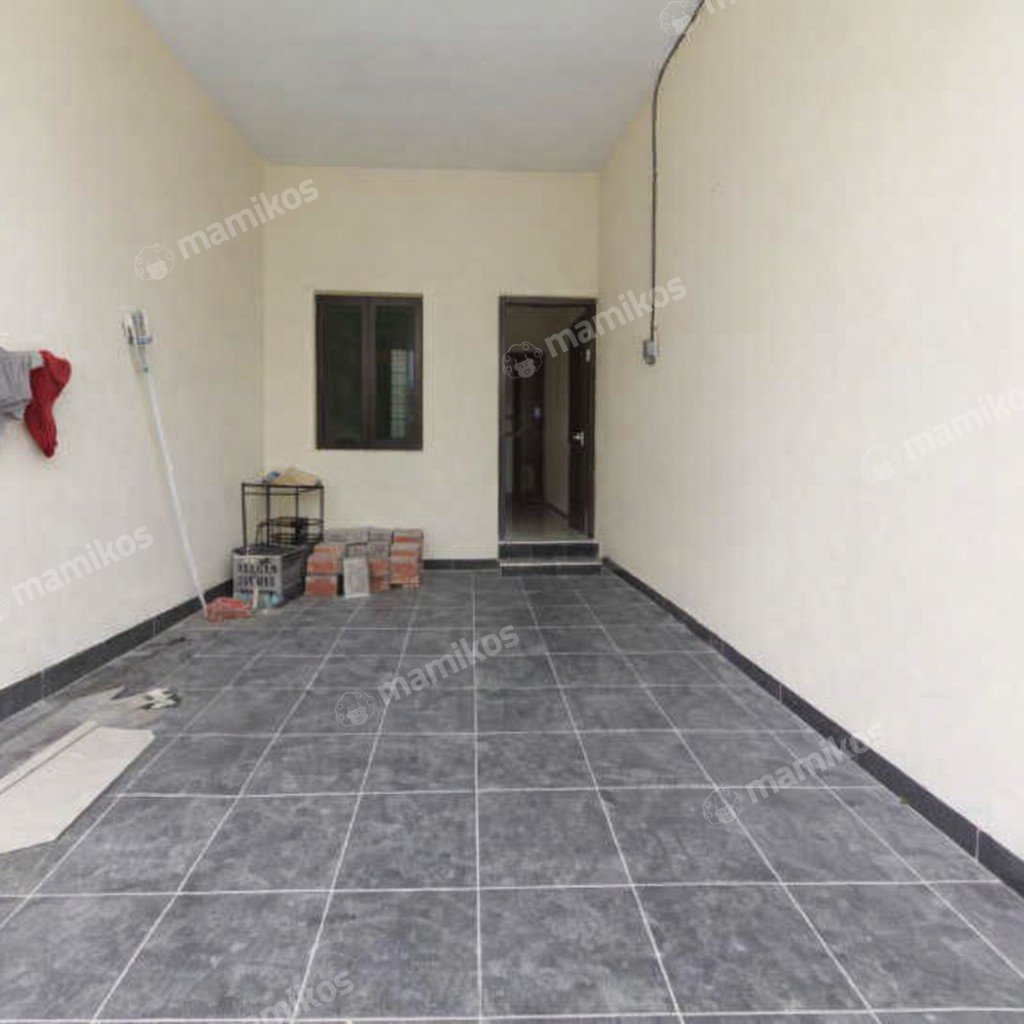 Rumah Sertifikat SHM 3 Kamar Tidur 3 Kamar Mandi Tanjung Duren Jakarta Barat - Photo 2