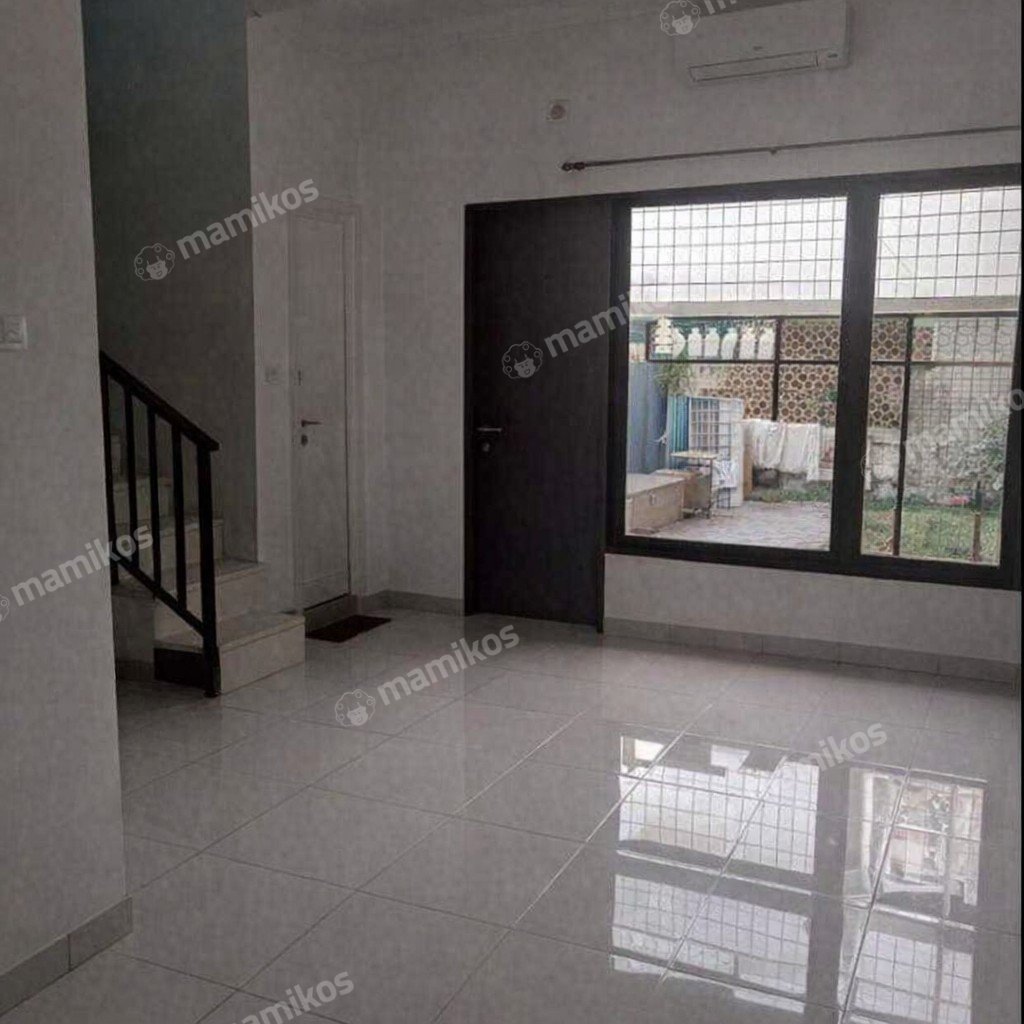 Rumah Sertifikat SHM 4 Kamar Tidur 4 Kamar Mandi Cibubur Jakarta Timur - Photo 2