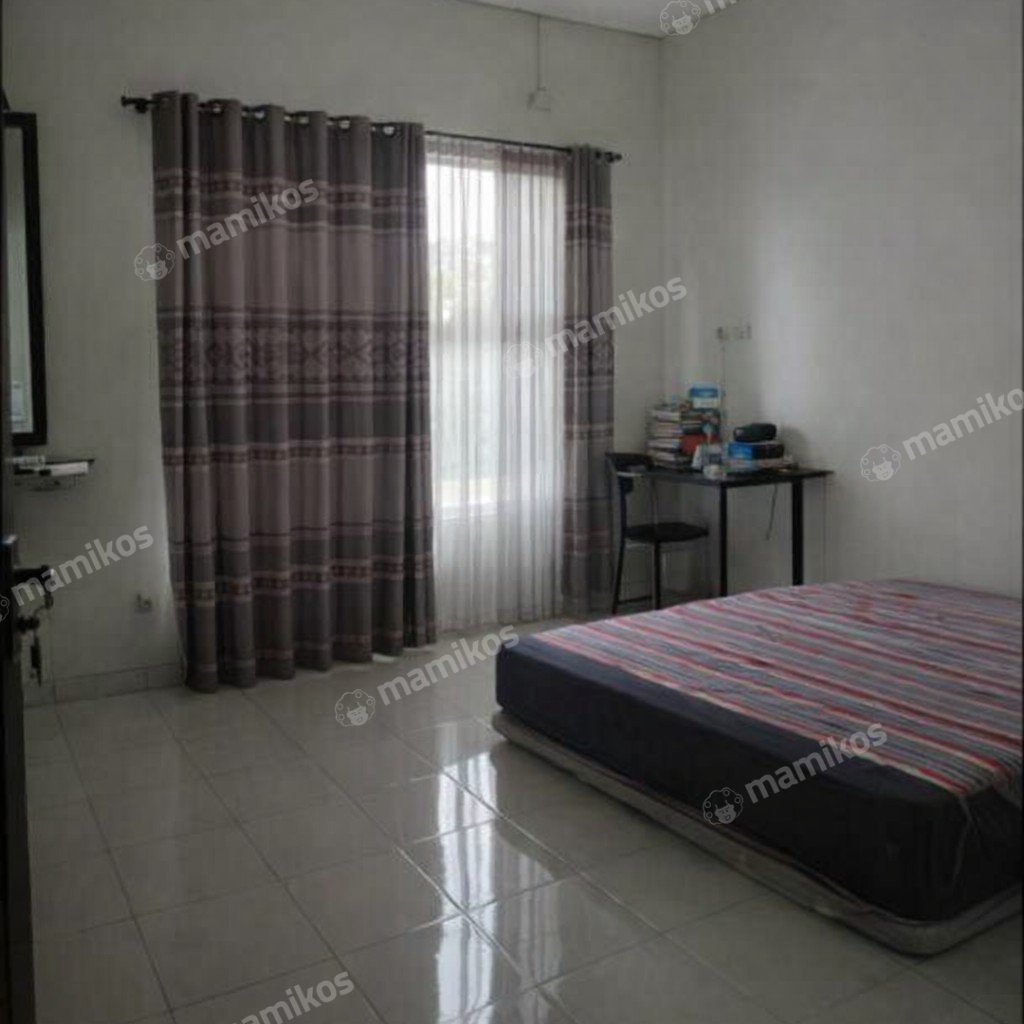 Rumah Sertifikat SHM 4 Kamar Tidur 4 Kamar Mandi Cibubur Jakarta Timur - Photo 3