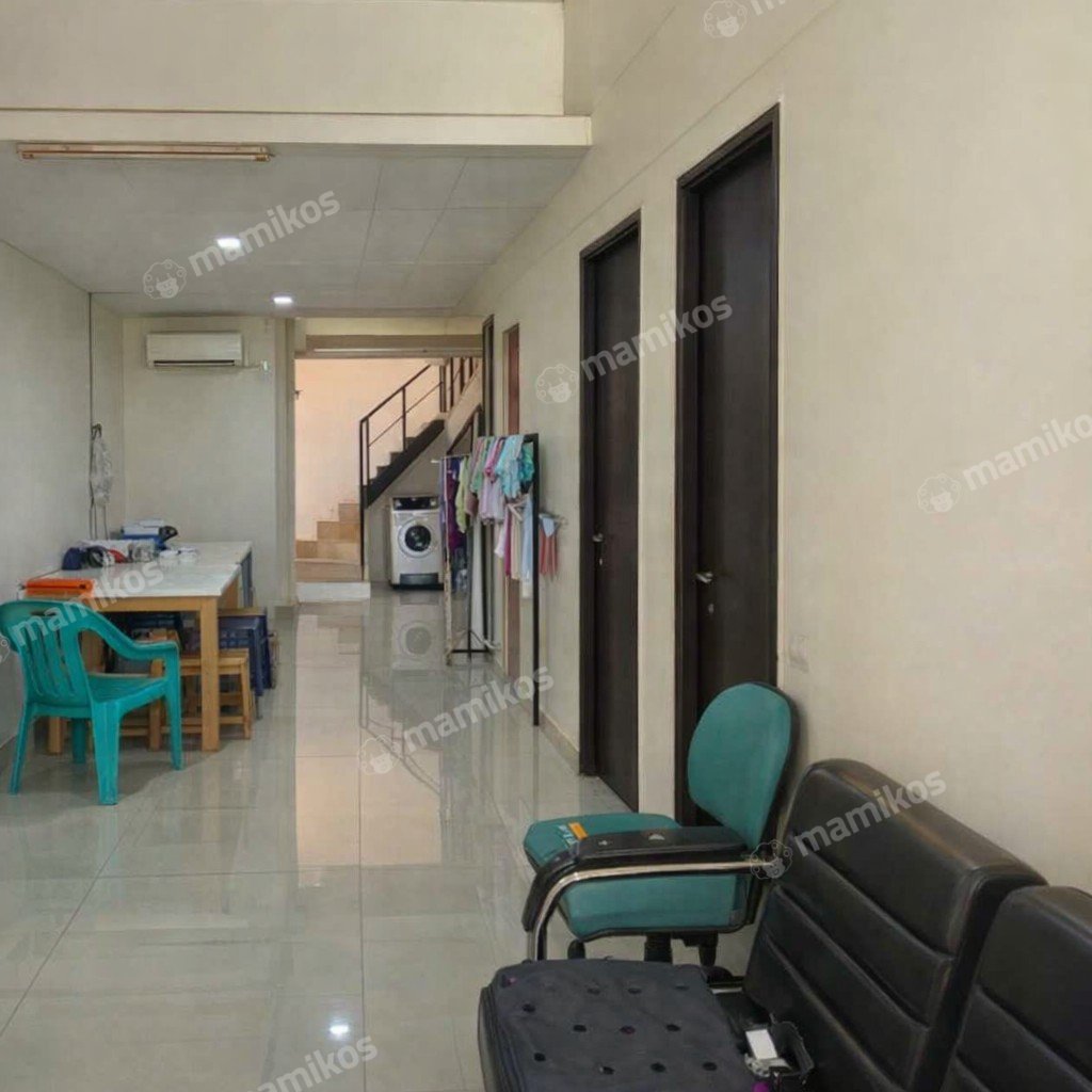 Rumah Sertifikat SHM 3 Kamar Tidur 2 Kamar Mandi Kelapa Gading Jakarta Utara - Photo 3