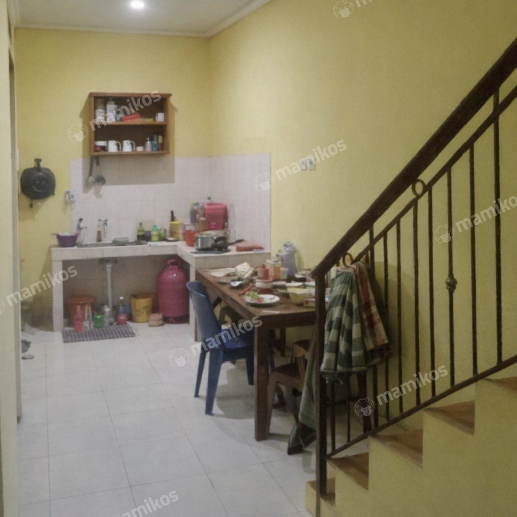 Rumah Sertifikat SHM 3 Kamar Tidur 2 Kamar Mandi Tanjung Duren Jakarta Barat - Photo 5