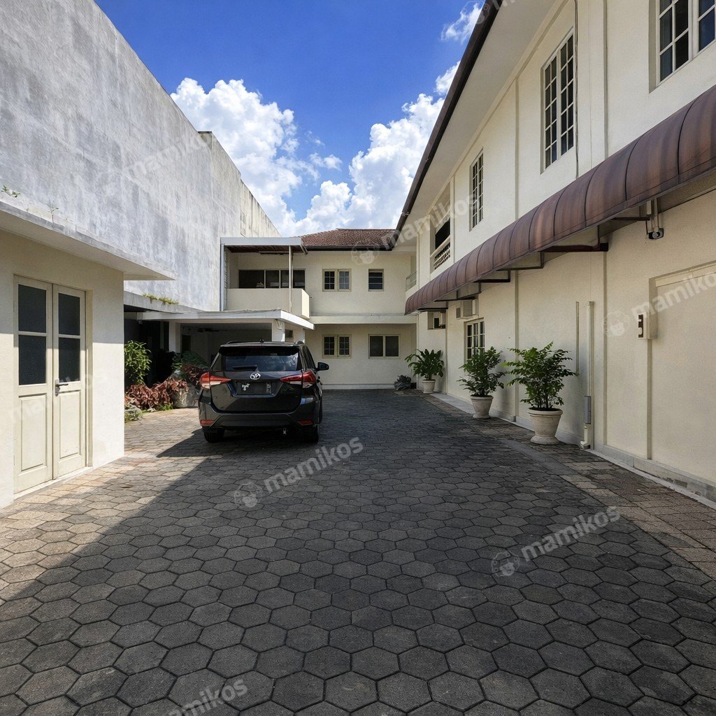 Rumah Sertifikat SHM 7 Kamar Tidur 5 Kamar Mandi Kebayoran Baru Jakarta Selatan - Photo 2