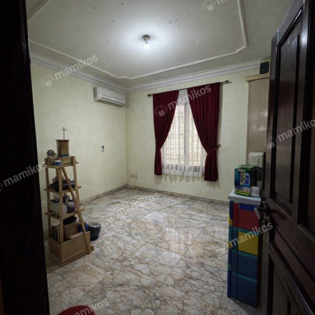 Rumah Sertifikat SHM 4 Kamar Tidur 3 Kamar Mandi Kedoya Selatan Jakarta Barat - Photo 5