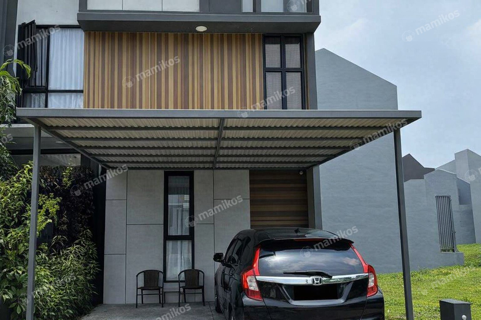 Rumah Sertifikat PPJB 4 Kamar Tidur 4 Kamar Mandi Kota Wisata Jakarta Timur