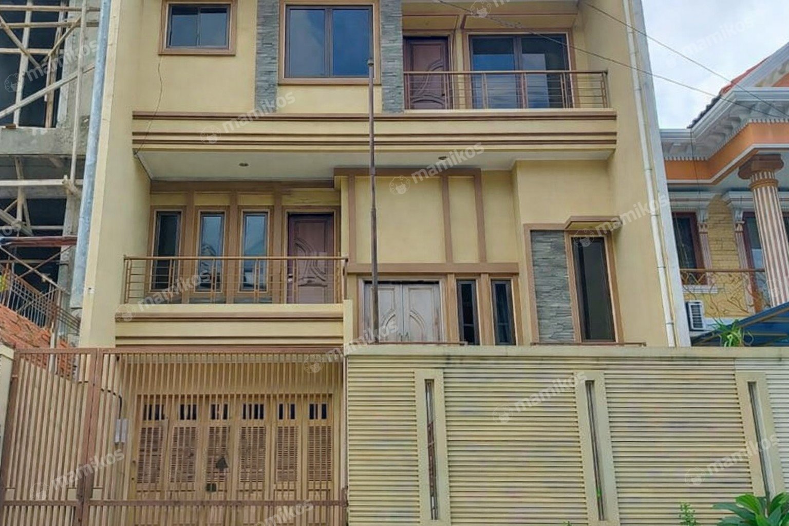 Rumah Sertifikat SHM 4 Kamar Tidur 3 Kamar Mandi Kelapa Gading Jakarta Utara