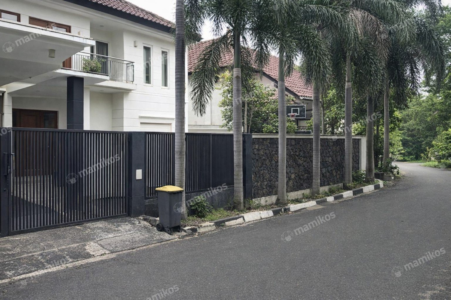 Rumah Sertifikat SHM 6 Kamar Tidur 4 Kamar Mandi Bintaro Jakarta Selatan - Photo 2