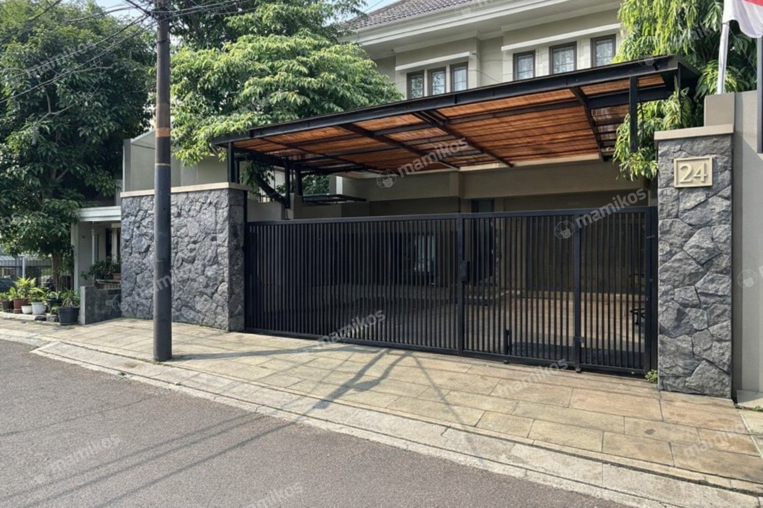 Rumah Sertifikat SHM 4 Kamar Tidur 3 Kamar Mandi Kebayoran Baru Jakarta Selatan