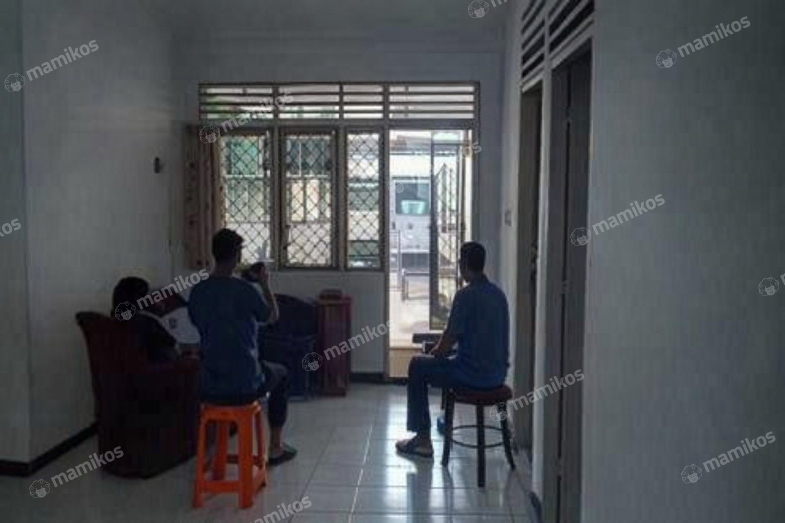 Rumah Sertifikat SHM 5 Kamar Tidur 3 Kamar Mandi Gandaria Jakarta Selatan - Photo 3