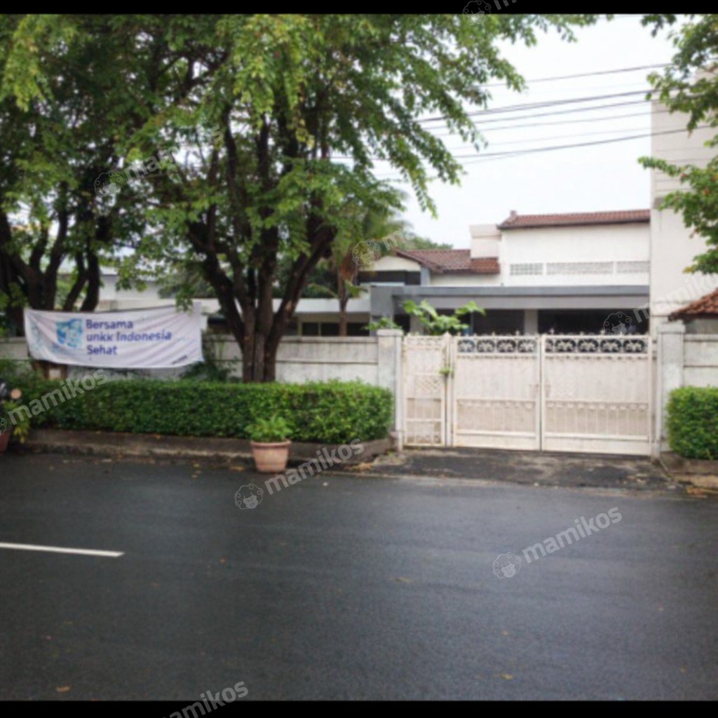 Rumah Sertifikat SHM 4 Kamar Tidur 4 Kamar Mandi Tebet Jakarta Selatan - Photo 2