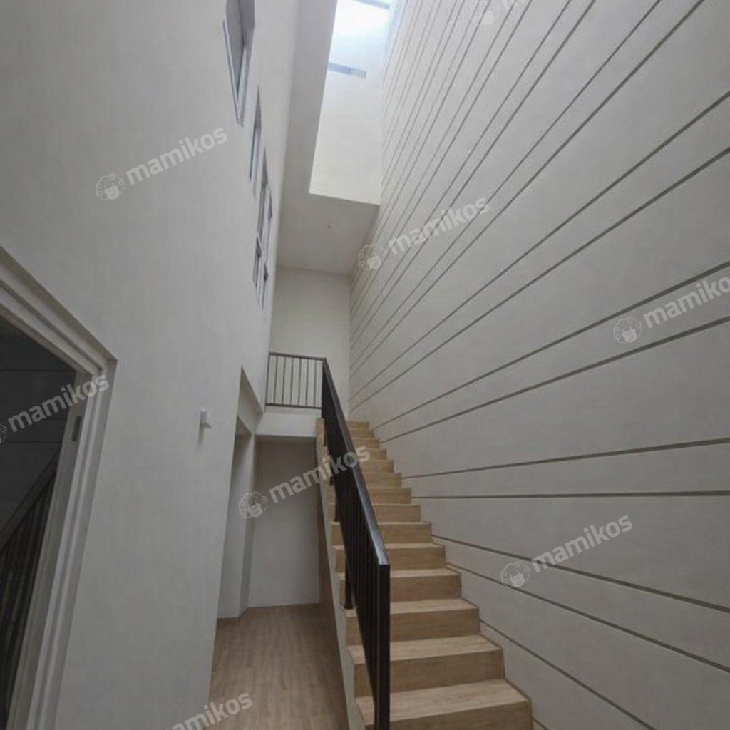 Rumah Sertifikat SHM 6 Kamar Tidur 6 Kamar Mandi Pantai Indah Kapuk Jakarta Utara - Photo 2