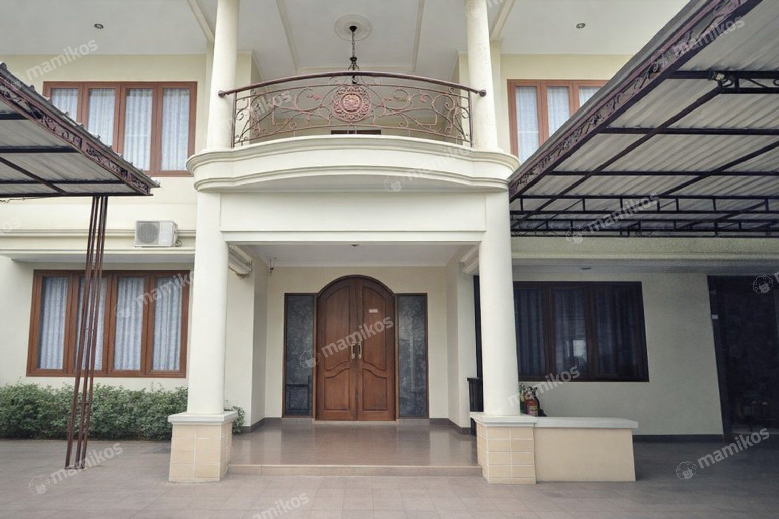 Rumah Sertifikat SHM 7 Kamar Tidur 5 Kamar Mandi Pondok Indah Jakarta Selatan
