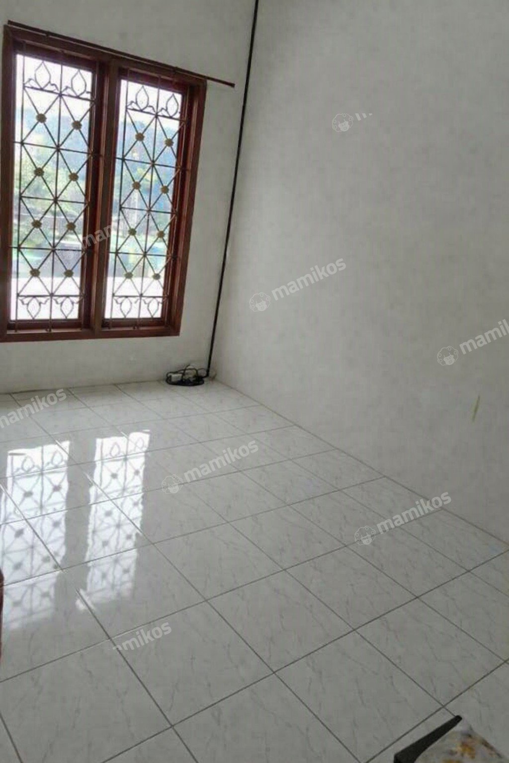 Rumah Sertifikat SHM 7 Kamar Tidur 4 Kamar Mandi Sunter Jakarta Utara - Photo 4