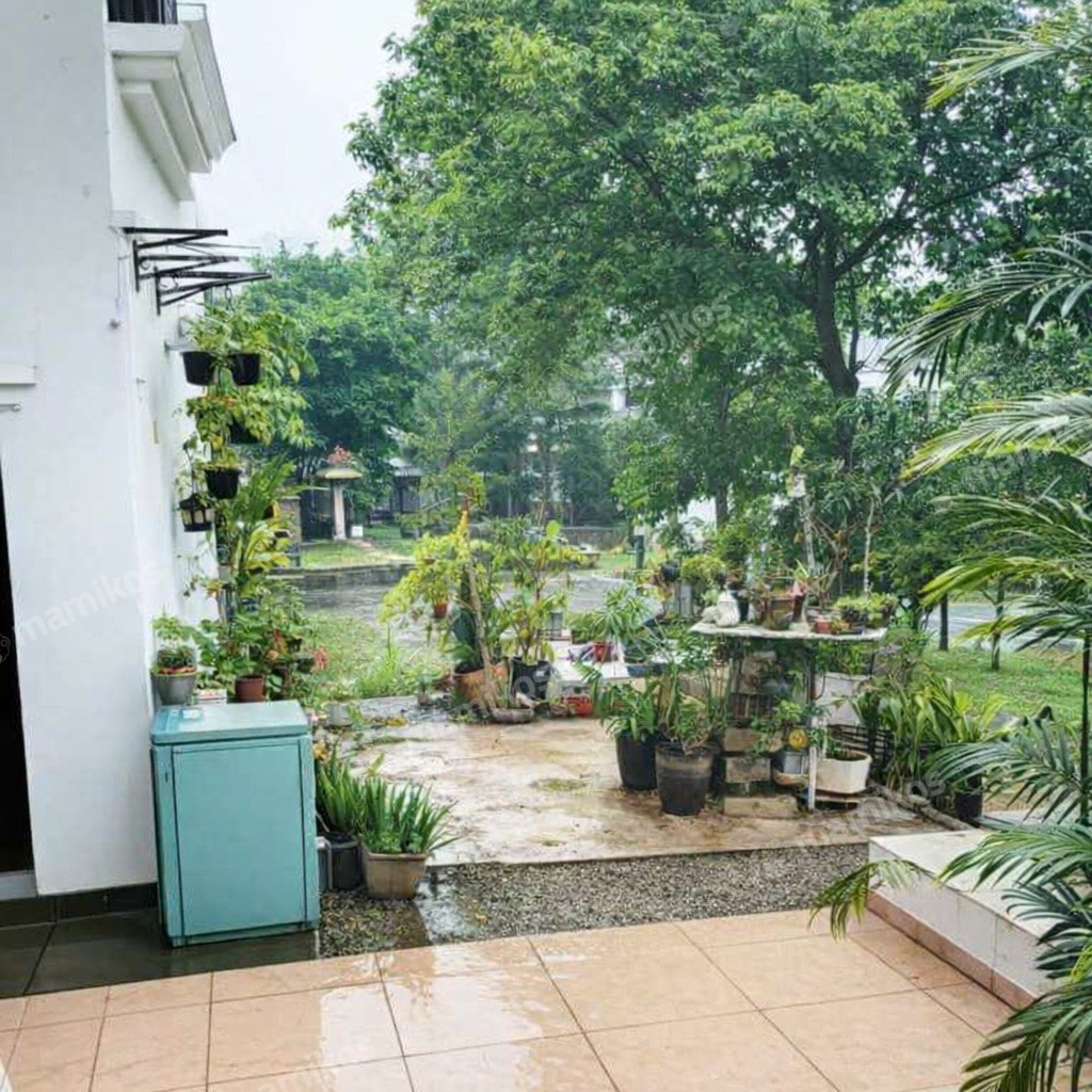 Rumah Sertifikat SHM 5 Kamar Tidur 4 Kamar Mandi Kota Wisata Jakarta Timur - Photo 4