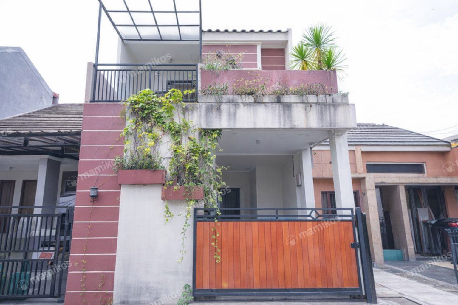 Rumah Sertifikat SHM 3 Kamar Tidur 2 Kamar Mandi Cipayung Jakarta Timur