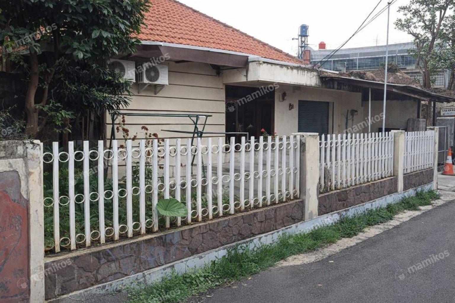Rumah Sertifikat SHM 4 Kamar Tidur 2 Kamar Mandi Kedoya Selatan Jakarta Barat