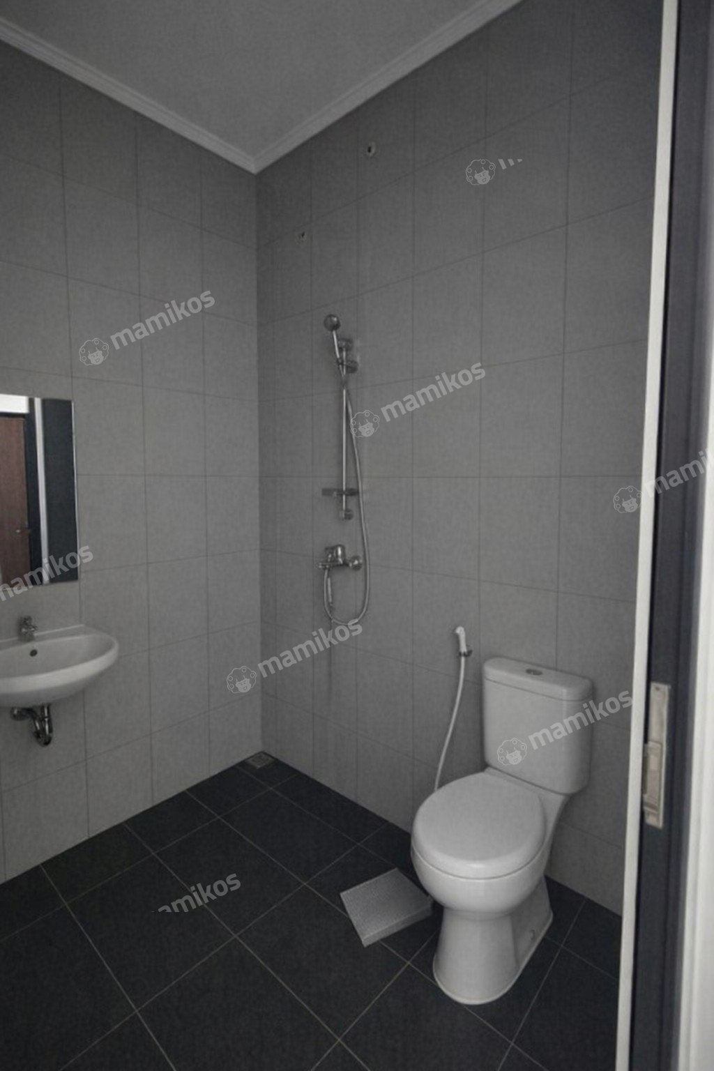 Rumah Sertifikat SHM 3 Kamar Tidur 3 Kamar Mandi Kav DKI Jakarta Barat - Photo 5