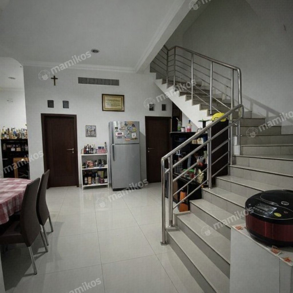 Rumah Sertifikat SHM 4 Kamar Tidur 3 Kamar Mandi Tanjung Duren Jakarta Barat - Photo 3