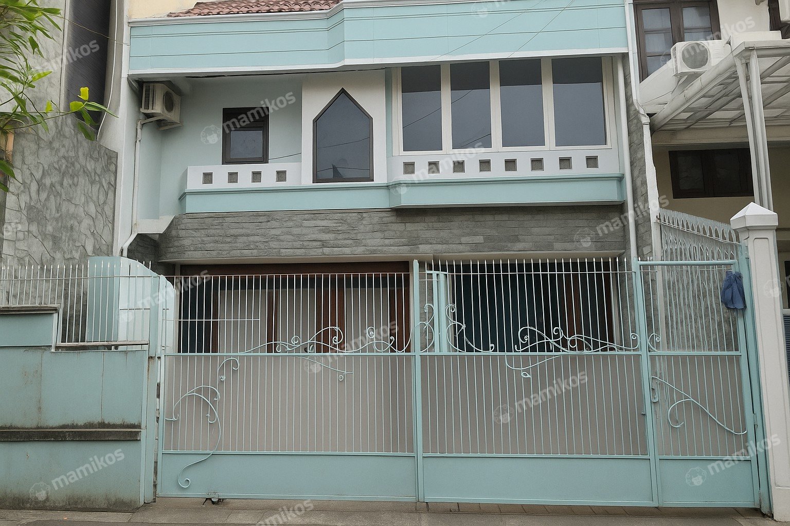 Rumah Sertifikat SHM 13 Kamar Tidur 13 Kamar Mandi Kelapa Gading Jakarta Utara