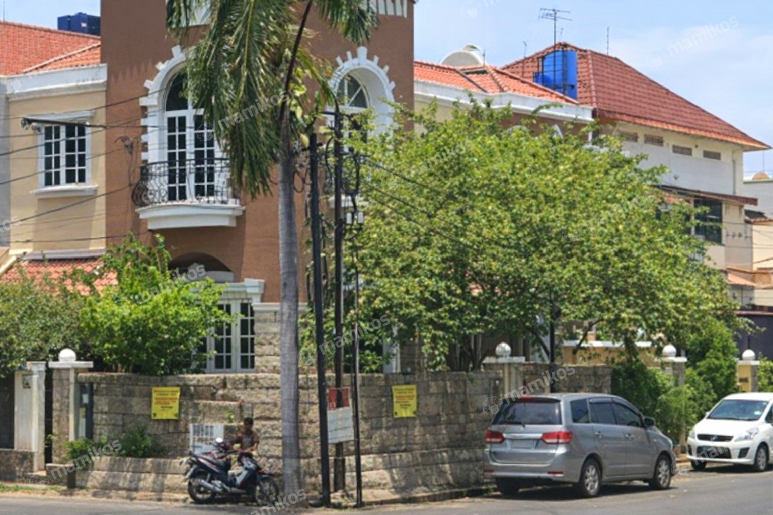 Rumah Sertifikat SHM 4 Kamar Tidur 3 Kamar Mandi Citra Garden Jakarta Barat