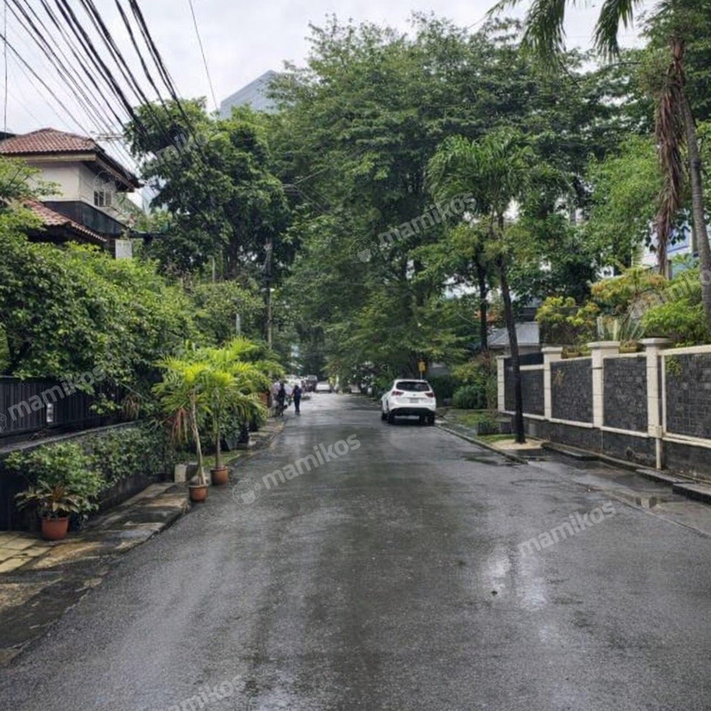 Rumah Sertifikat SHM 30 Kamar Tidur 20 Kamar Mandi Mega Kuningan Jakarta Selatan - Photo 2